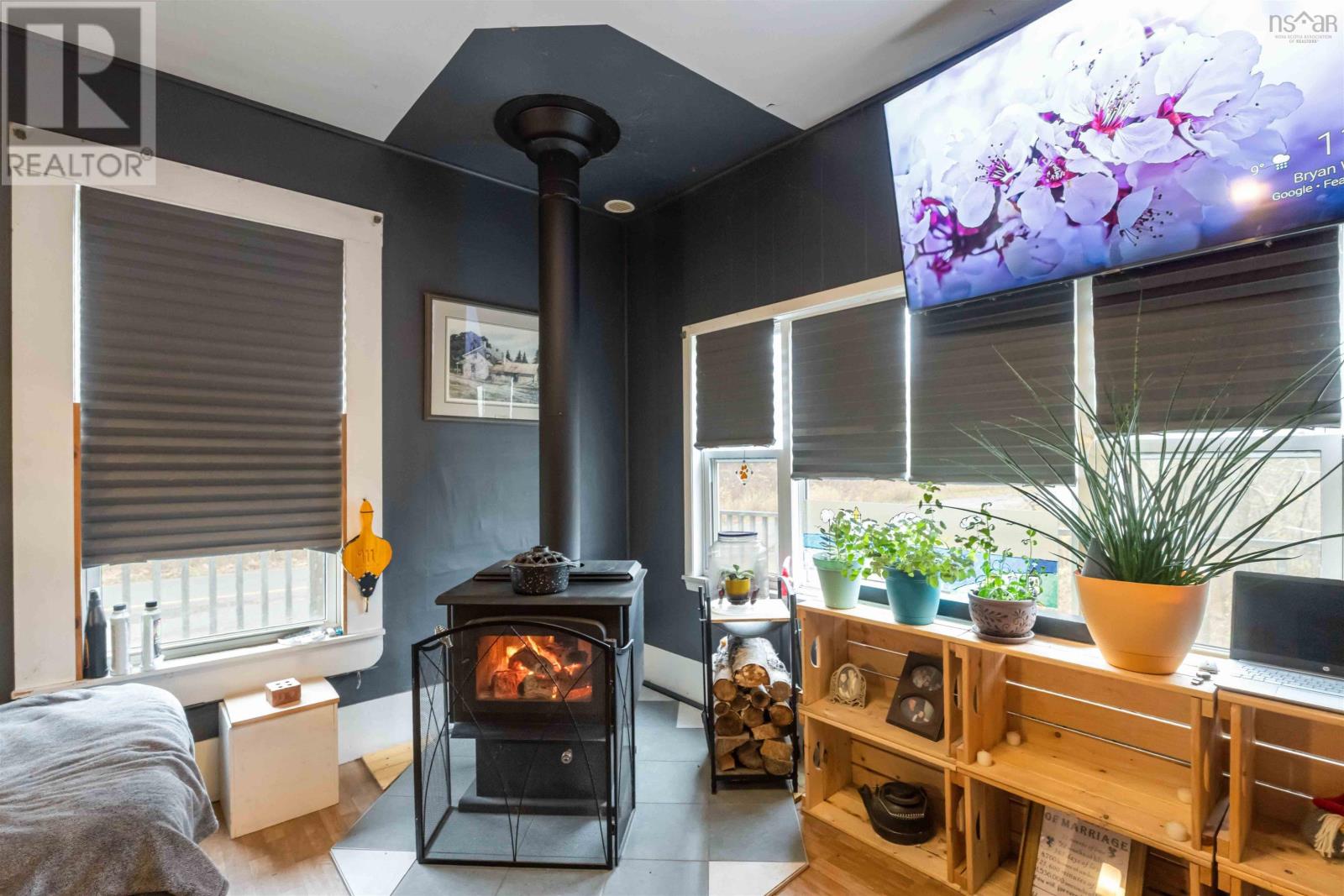 Property 8 of 39 of 51 Block Wharf Road