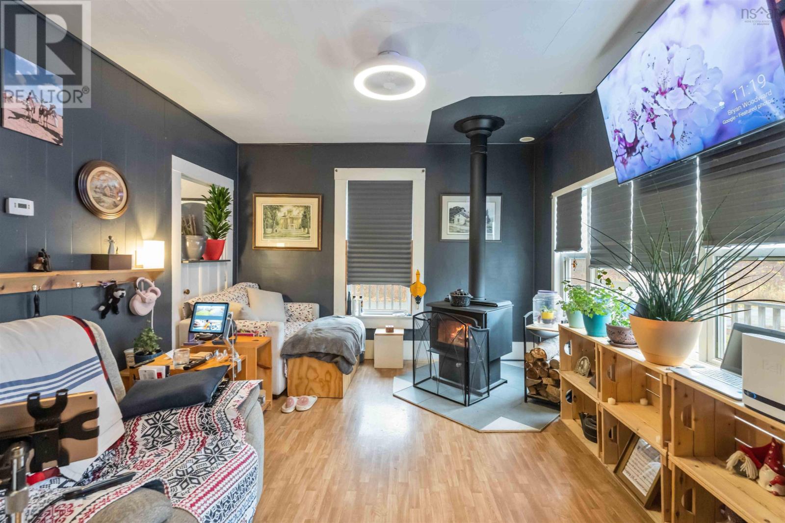 Property 7 of 39 of 51 Block Wharf Road