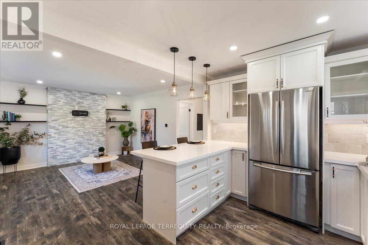 596 HAGER AVENUE - Photo 5 of 35, Burlington (Brant), Ontario