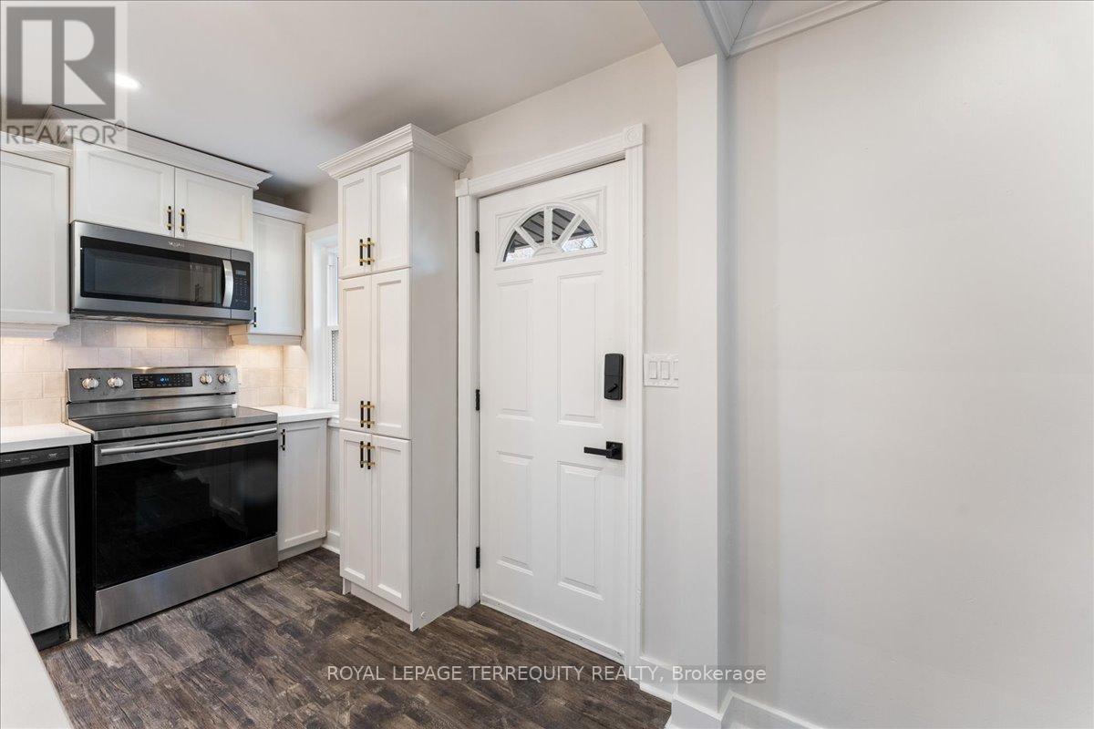 596 HAGER AVENUE - Photo 2 of 35, Burlington (Brant), Ontario