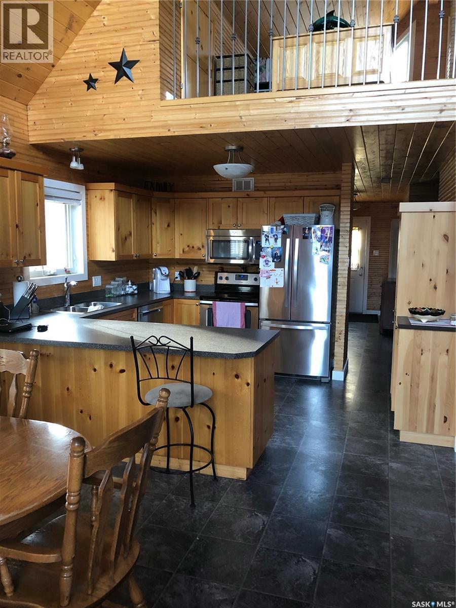 2 AND 11 SPRUCE CRESCENT - 10