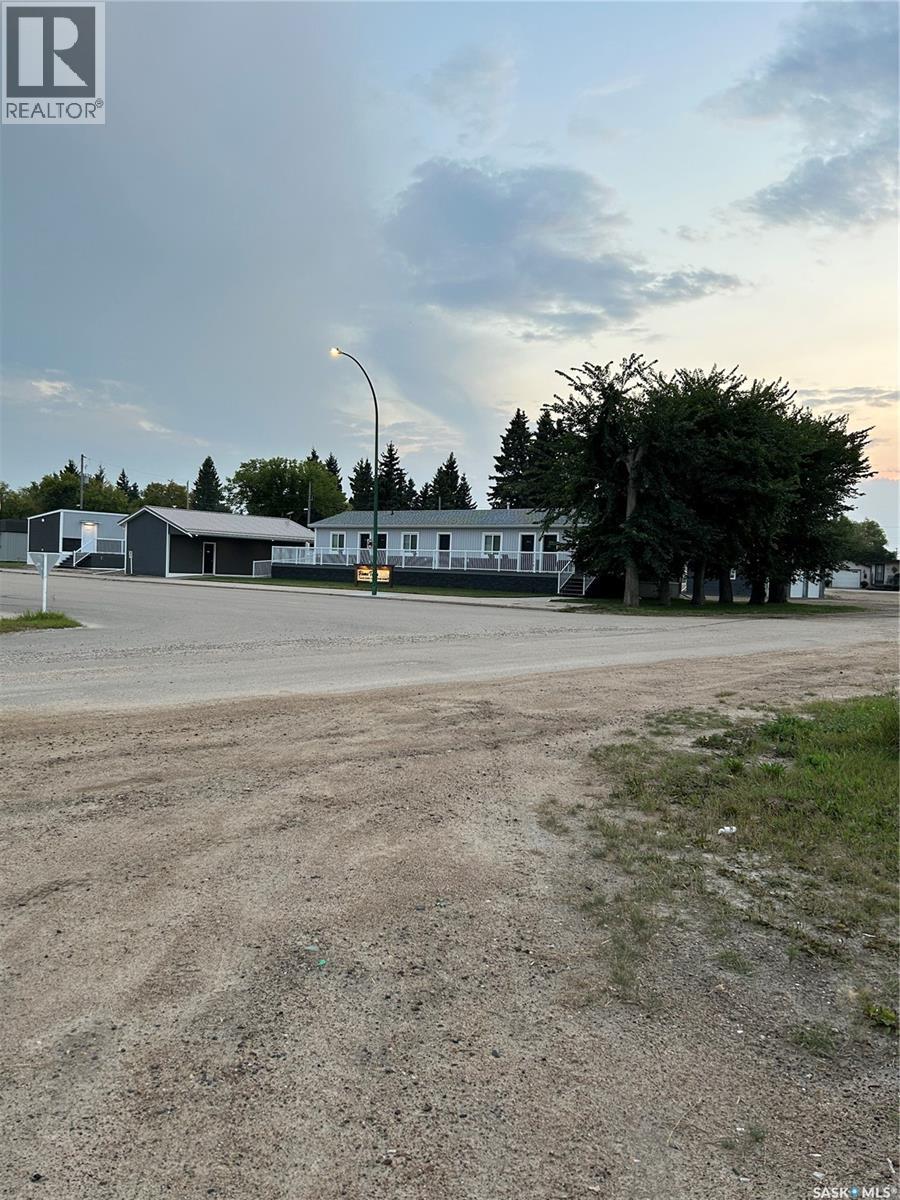 31 and  11 Main STREET — photo 14