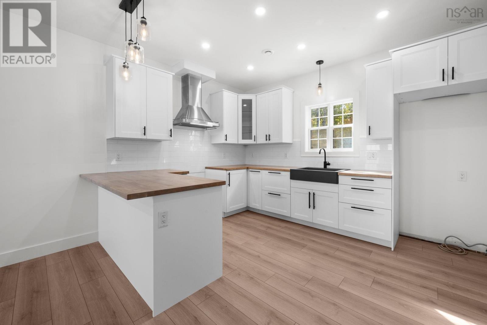 Property 8 of 51 of 67 Birchview Drive