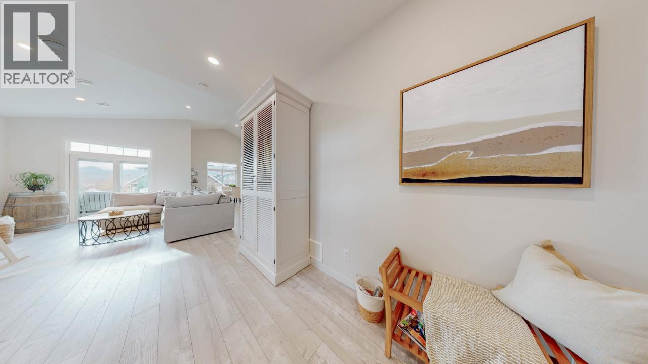 2450 RADIO TOWER Road Unit# 1A, Oliver