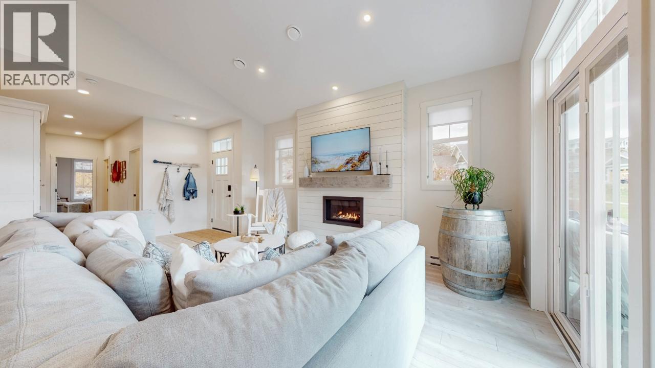 2450 RADIO TOWER Road Unit# 1A, Oliver