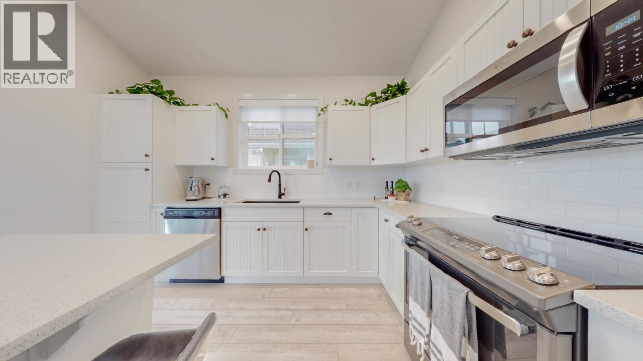 2450 RADIO TOWER Road Unit# 1A, Oliver