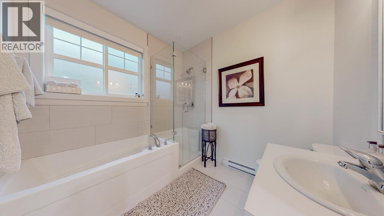 2450 RADIO TOWER Road Unit# 1A, Oliver