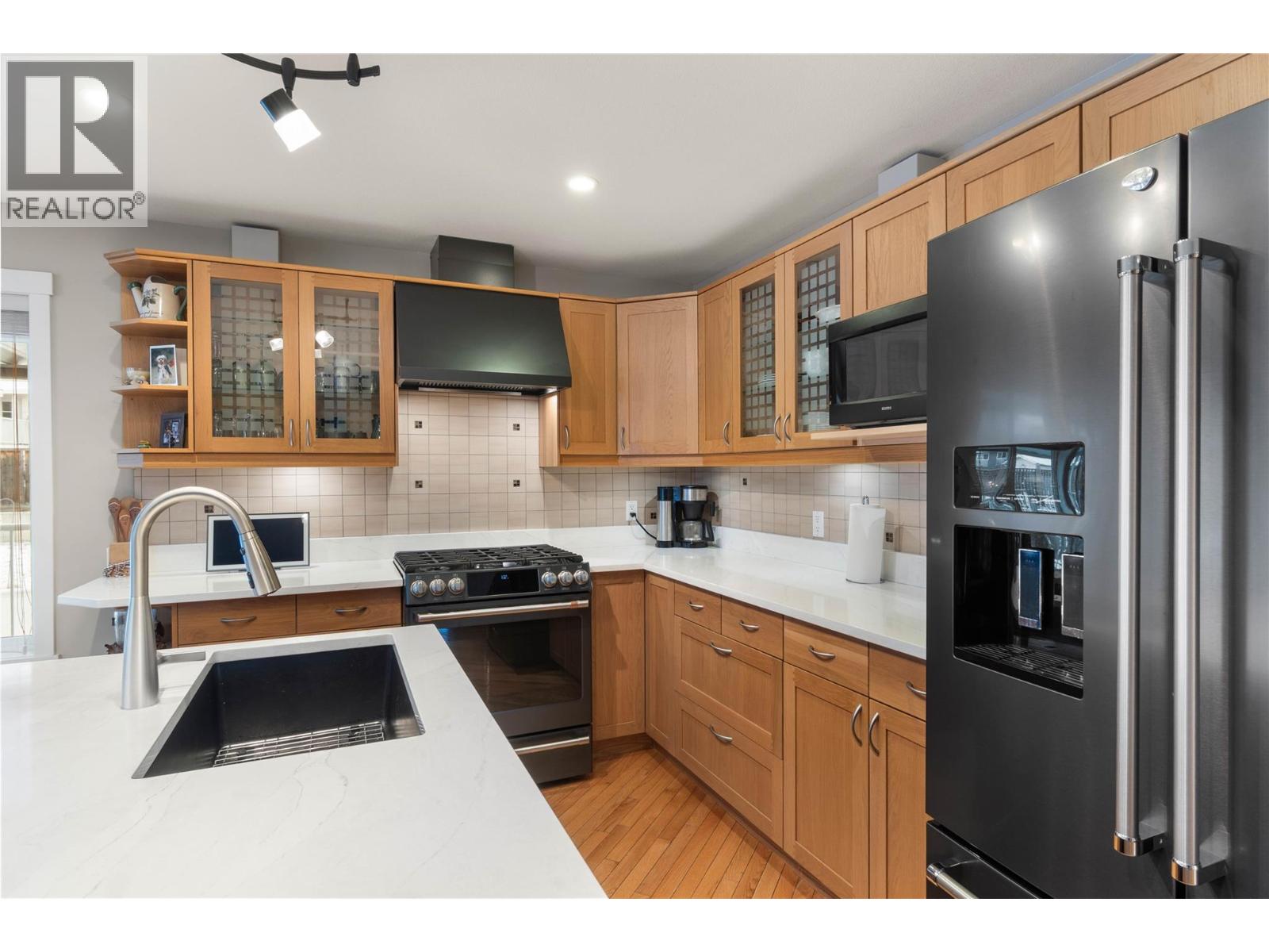 2535 VALLEYVIEW DRIVE - 10