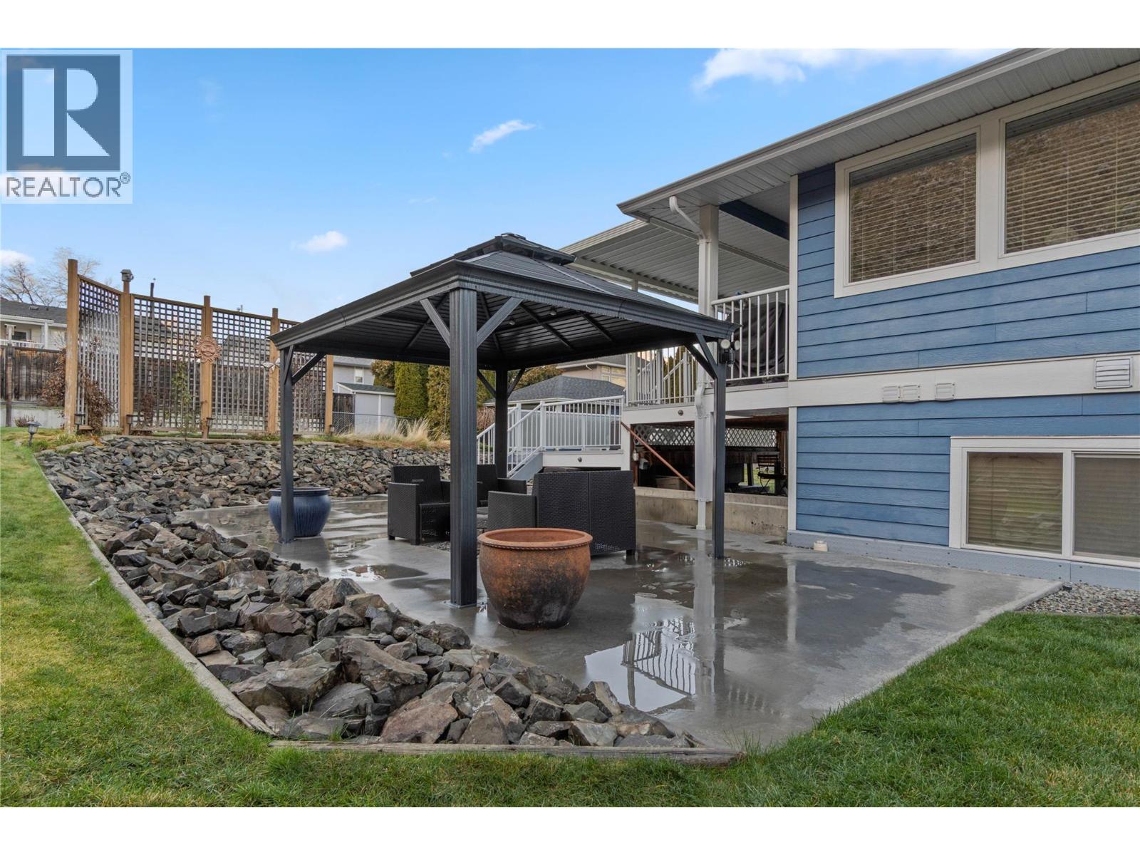 2535 VALLEYVIEW DRIVE - 34