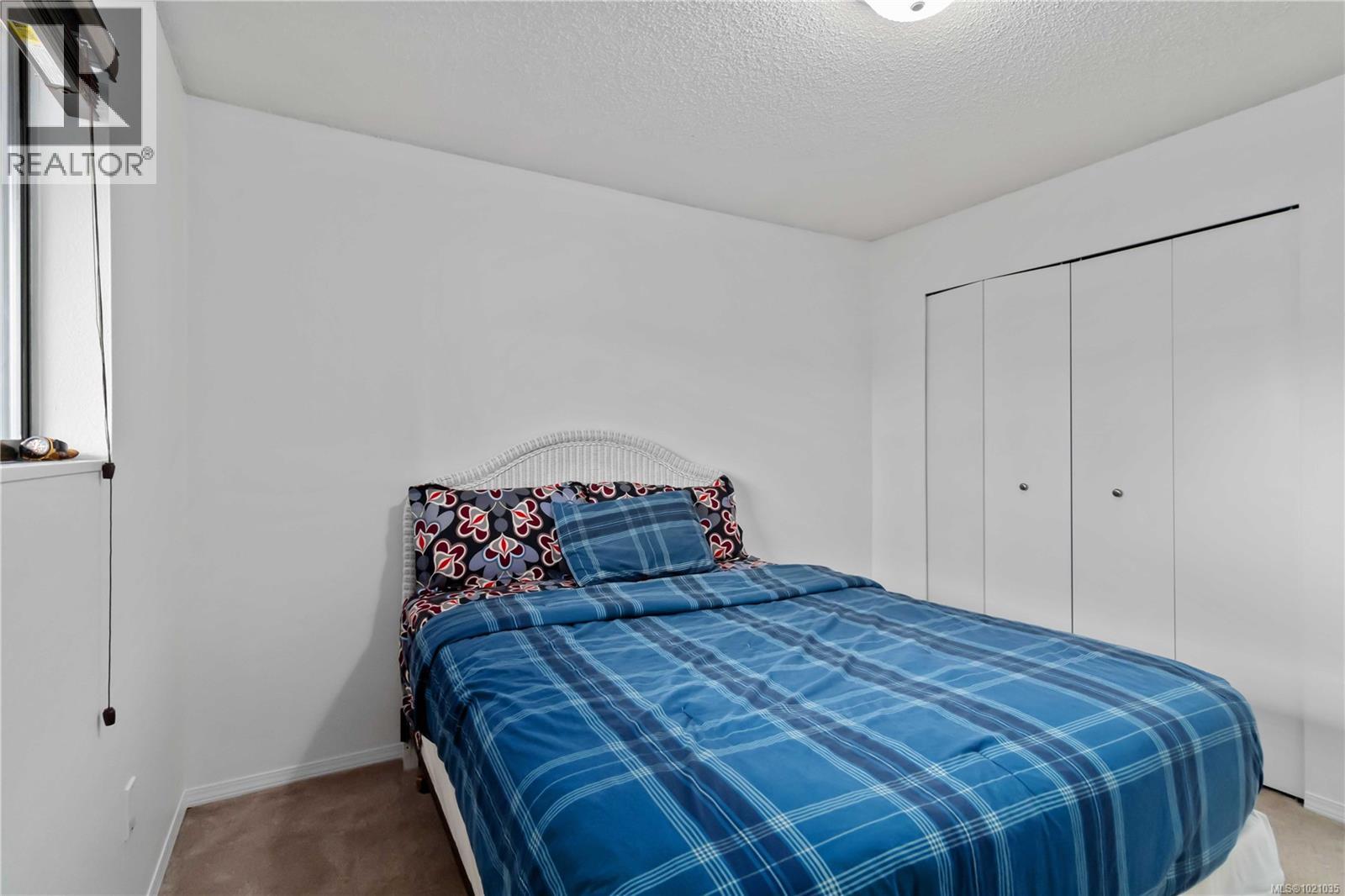 308 3255 Glasgow Avenue, Saanich