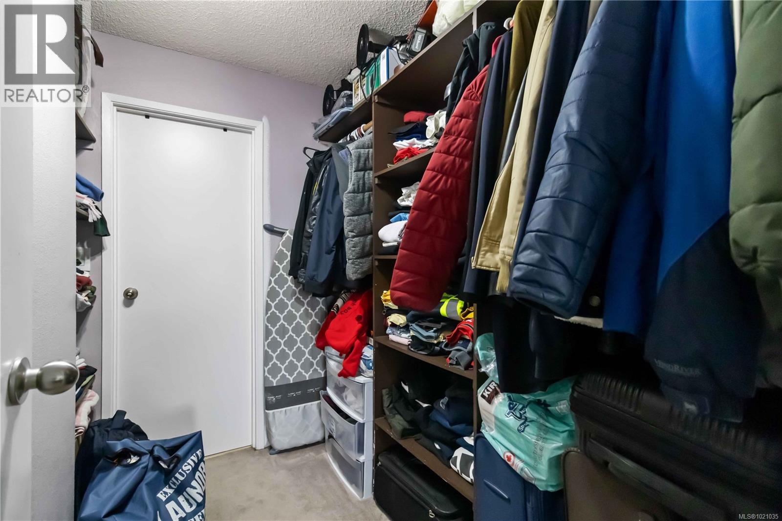 308 3255 Glasgow Avenue, Saanich