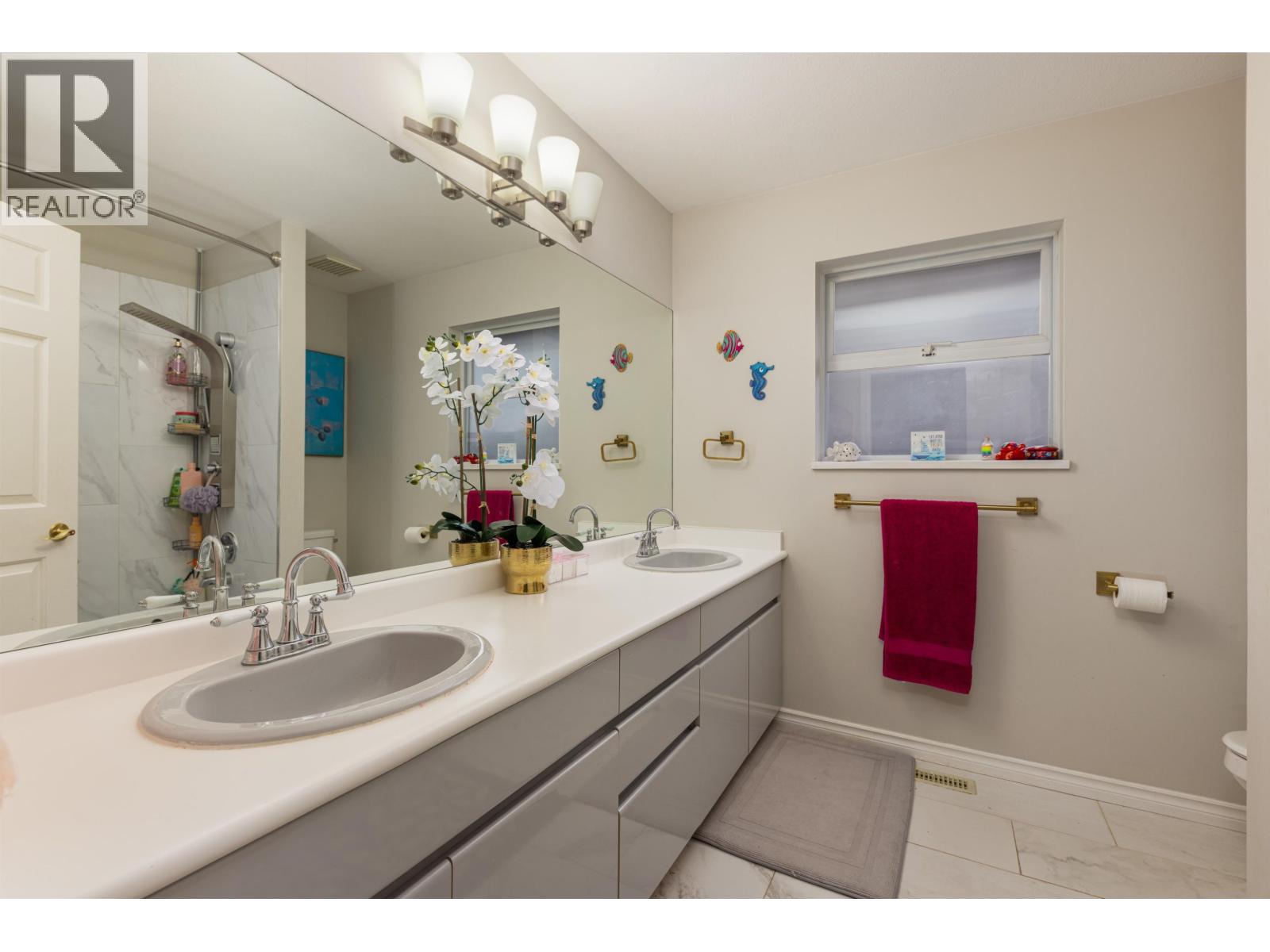 4702 STAHAKEN Court, Tsawwassen