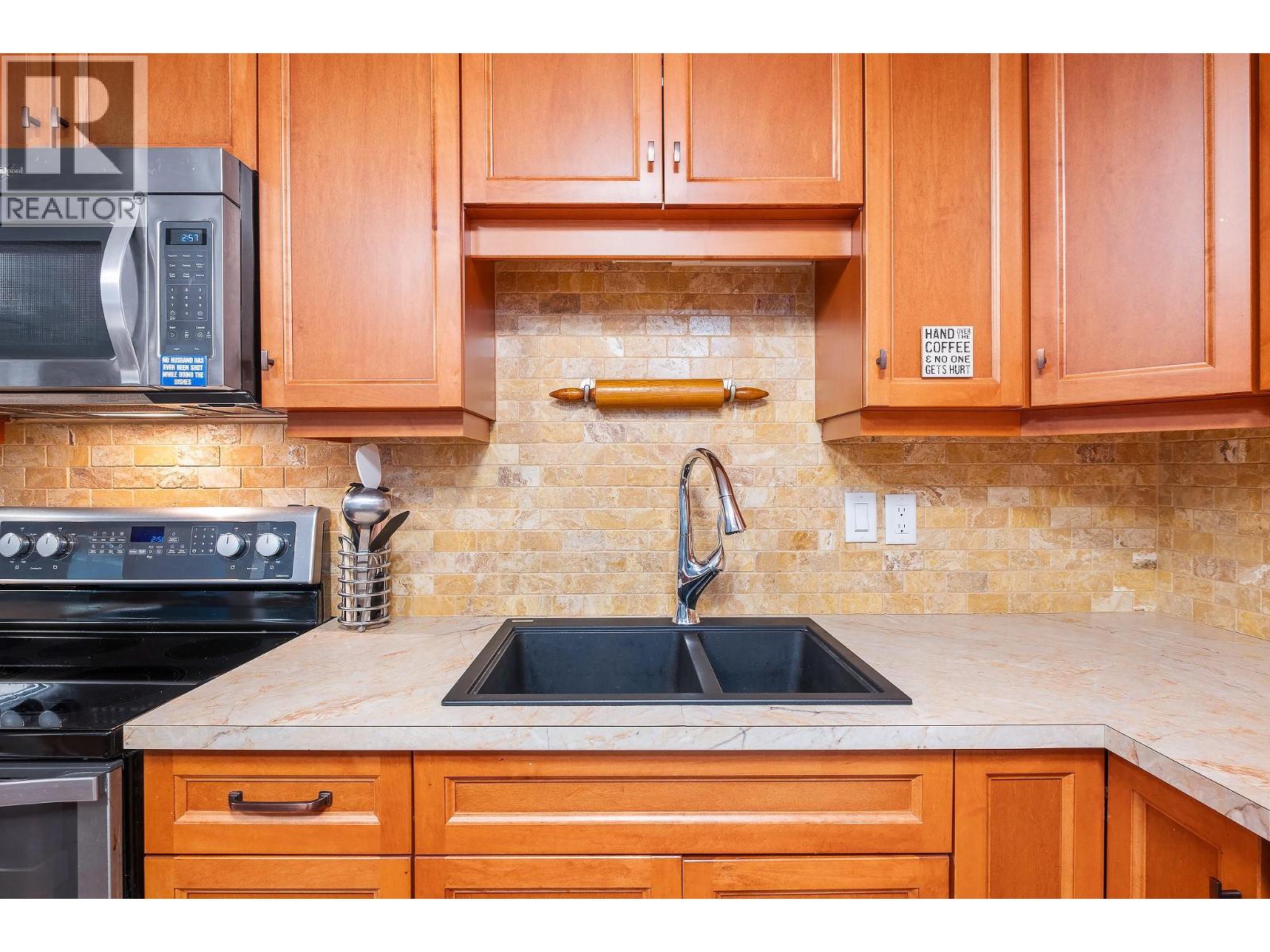 206 1055 Lawrence Avenue, Kelowna