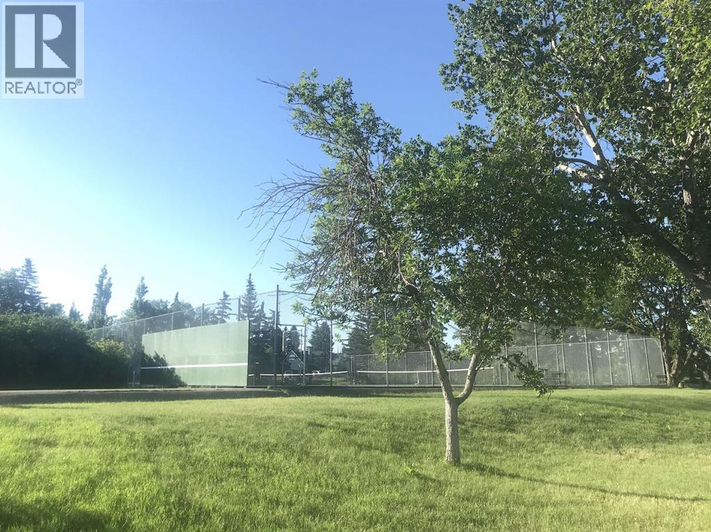 Single Family House Bi-level for Sale in  Spiller Road SE Ramsay Calgary 