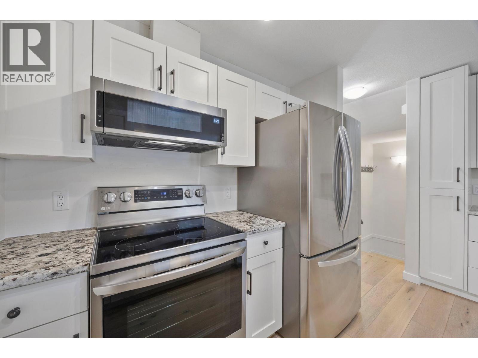 5460 Clements Crescent Unit# 107, Peachland