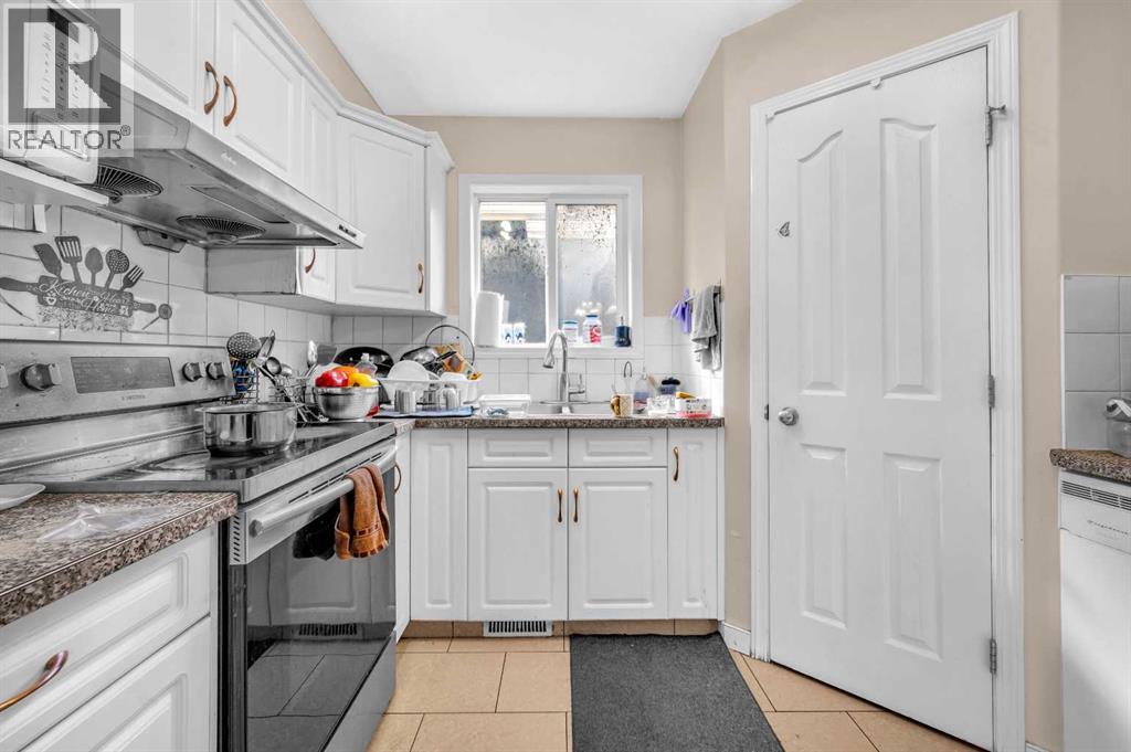 Single Family House Bungalow for Sale in  Tarawood Place NE Taradale Calgary 