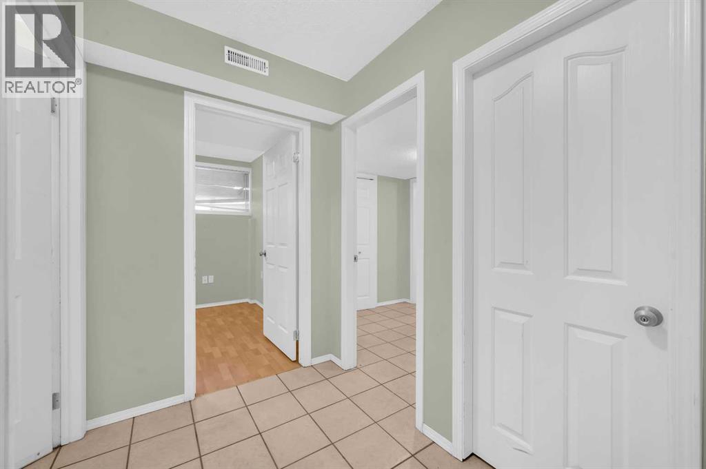 Single Family House Bungalow for Sale in  Tarawood Place NE Taradale Calgary 