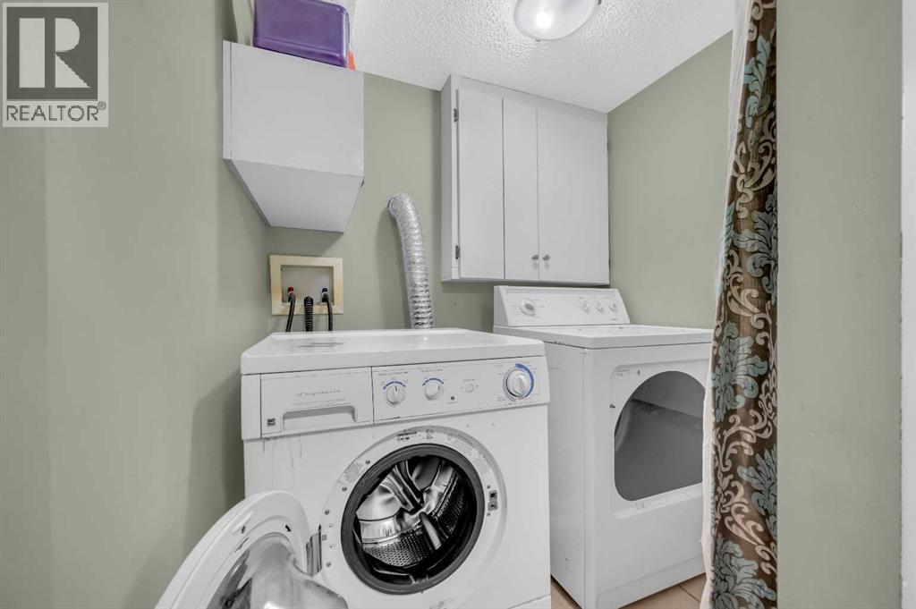 Single Family House Bungalow for Sale in  Tarawood Place NE Taradale Calgary 