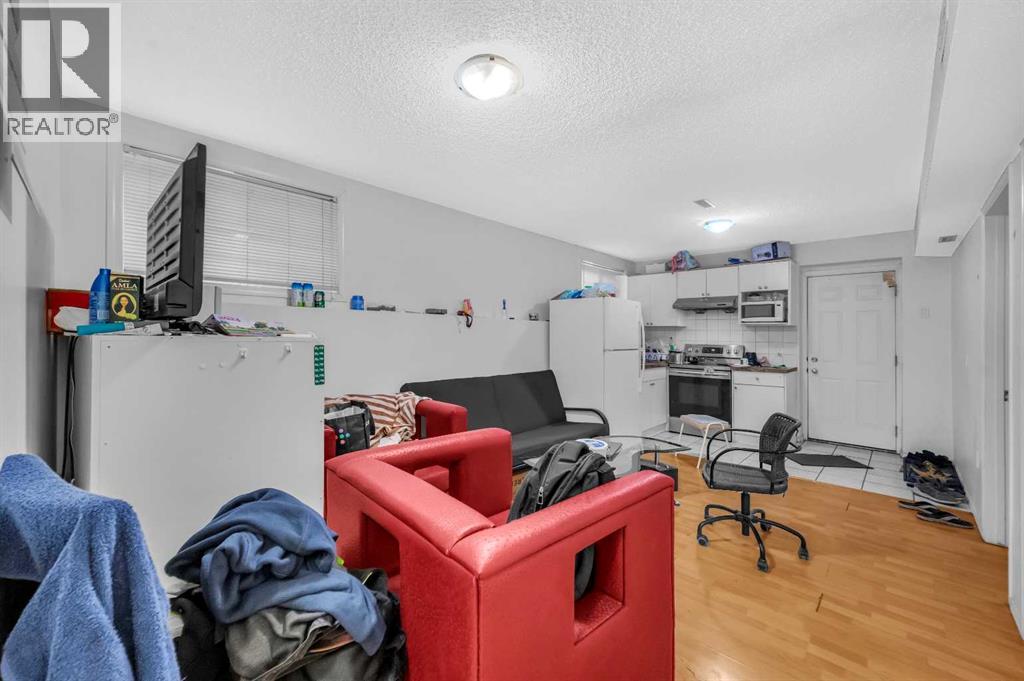 Single Family House Bungalow for Sale in  Tarawood Place NE Taradale Calgary 