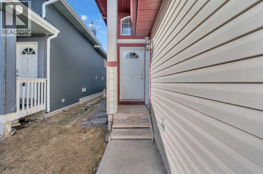 Single Family House Bungalow for Sale in  Tarawood Place NE Taradale Calgary 