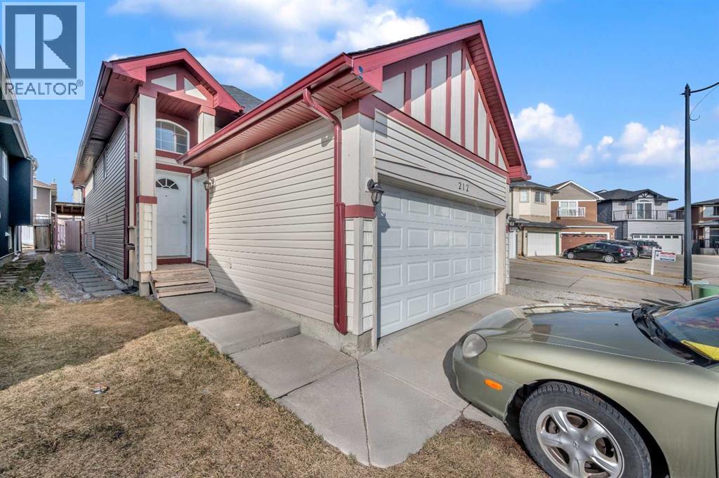 Single Family House Bungalow for Sale in  Tarawood Place NE Taradale Calgary 