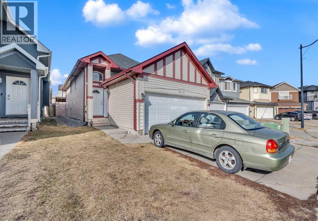 Single Family House Bungalow for Sale in  Tarawood Place NE Taradale Calgary 