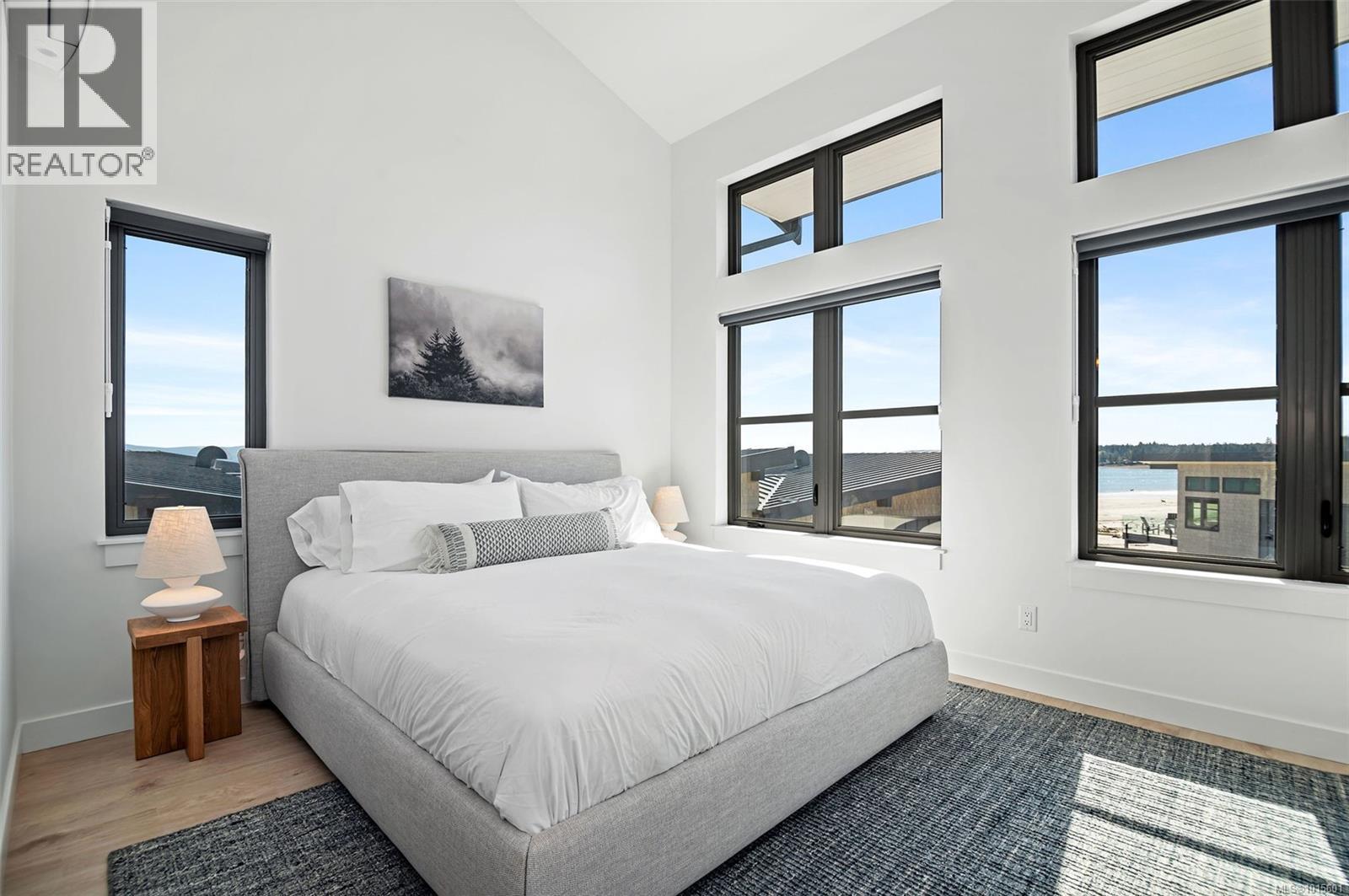 12 9022 Clarkson Ave, Black Creek