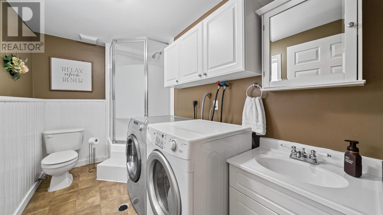 Property 38 of 50 of 74 Cannon Crescent