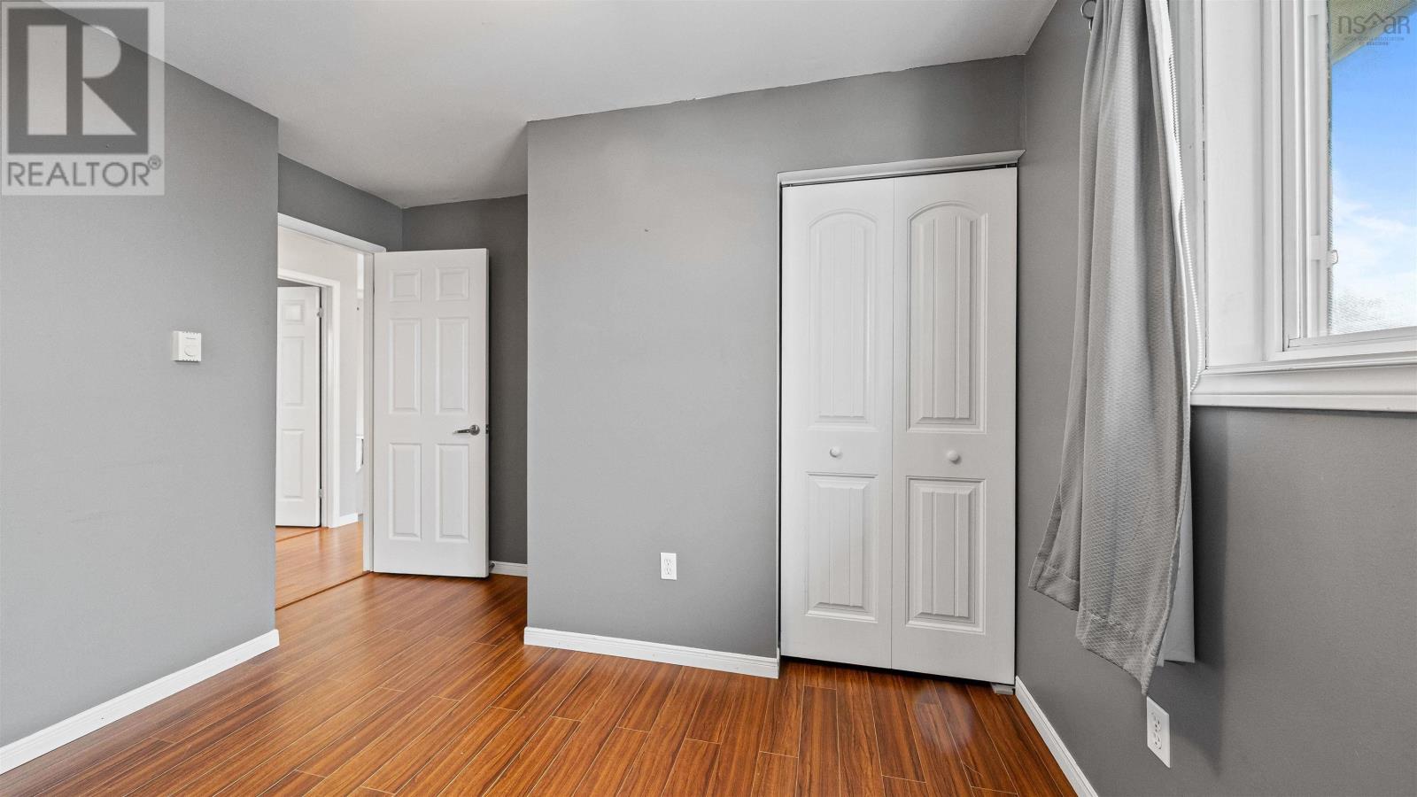 Property 31 of 50 of 74 Cannon Crescent