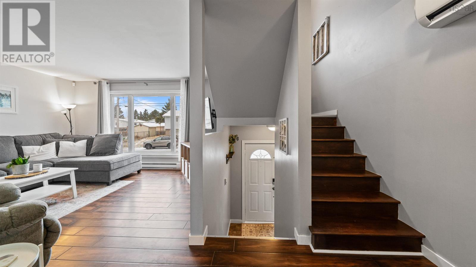 Property 4 of 50 of 74 Cannon Crescent