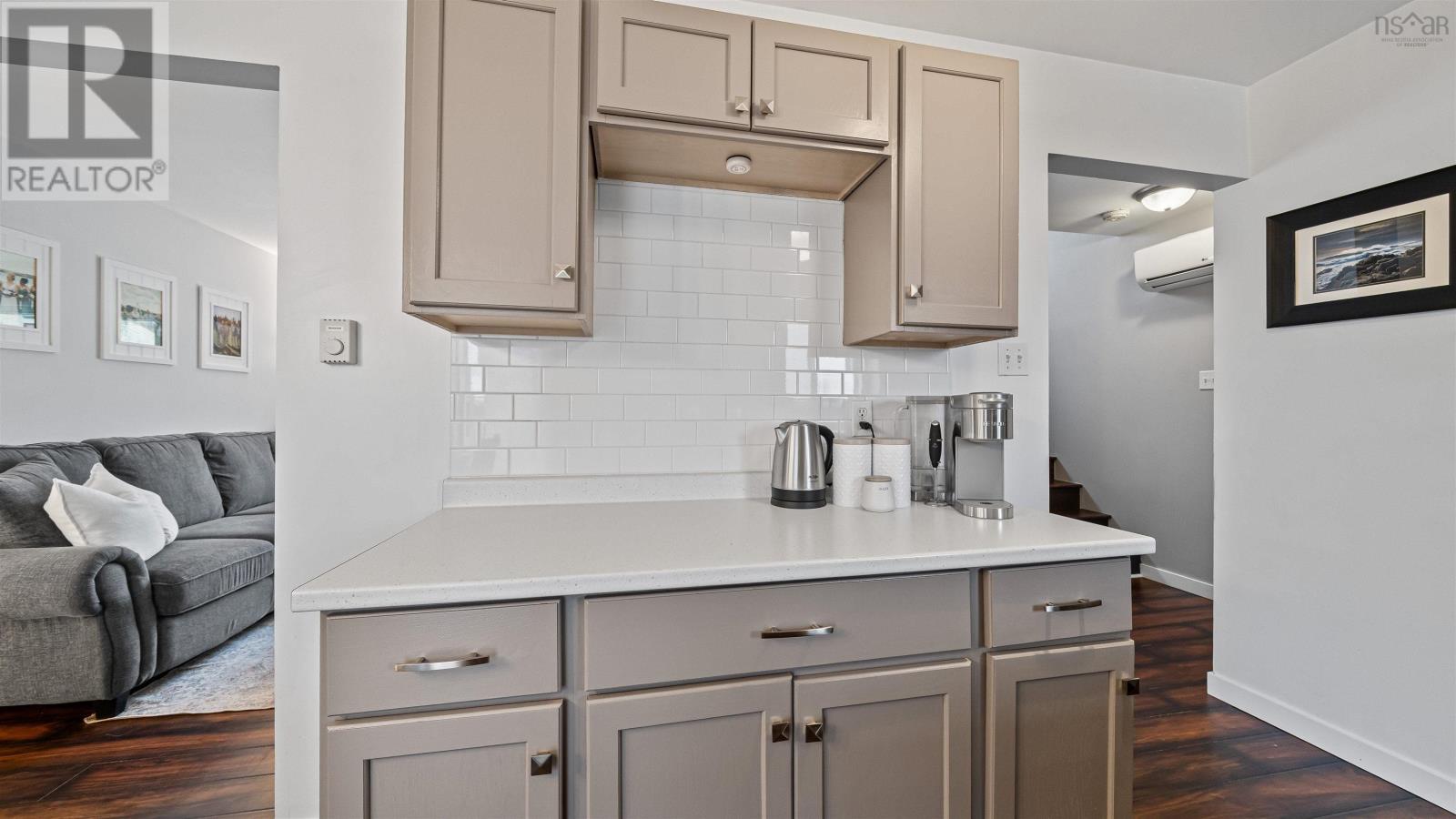 Property 20 of 50 of 74 Cannon Crescent