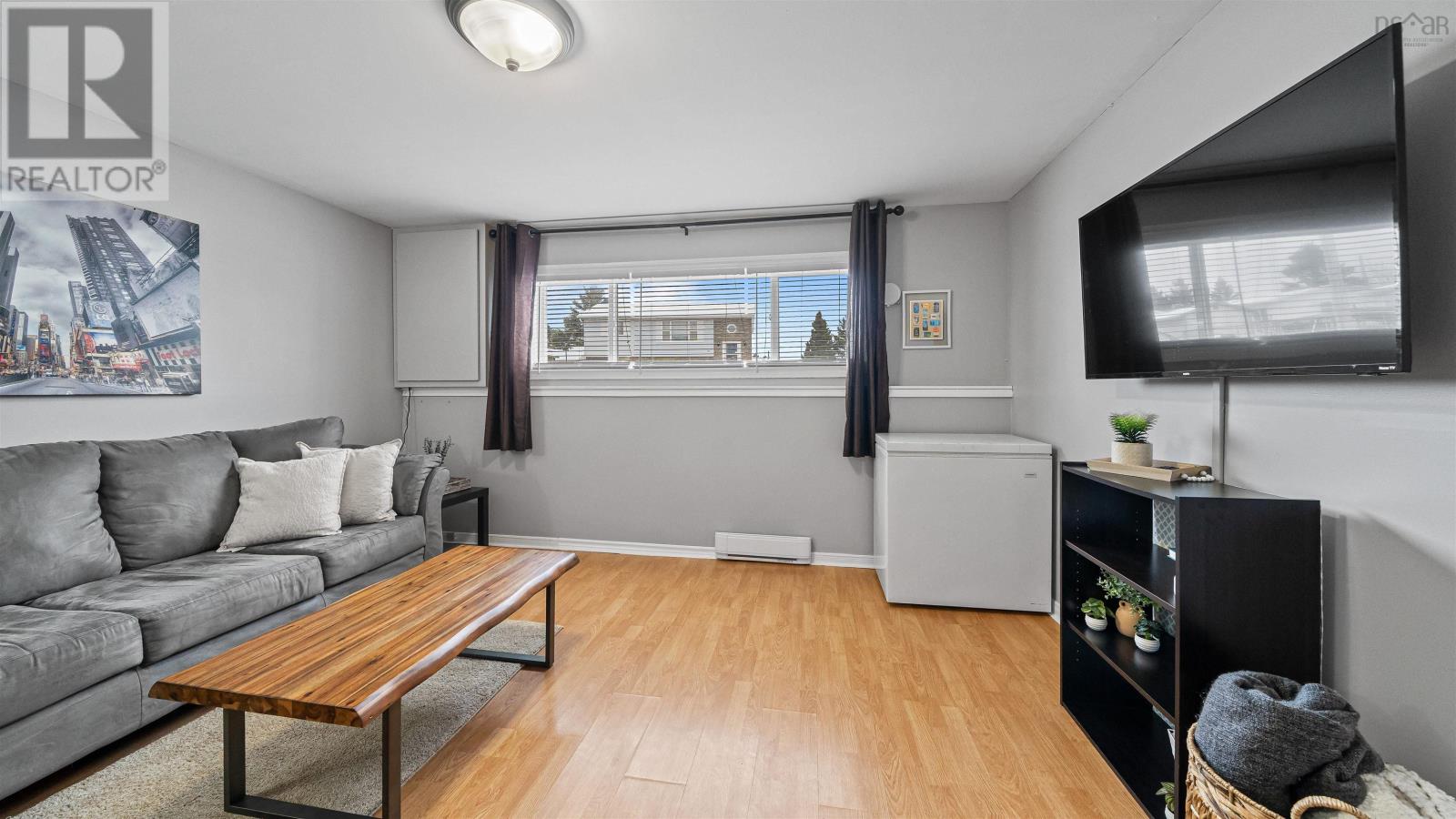 Property 40 of 50 of 74 Cannon Crescent