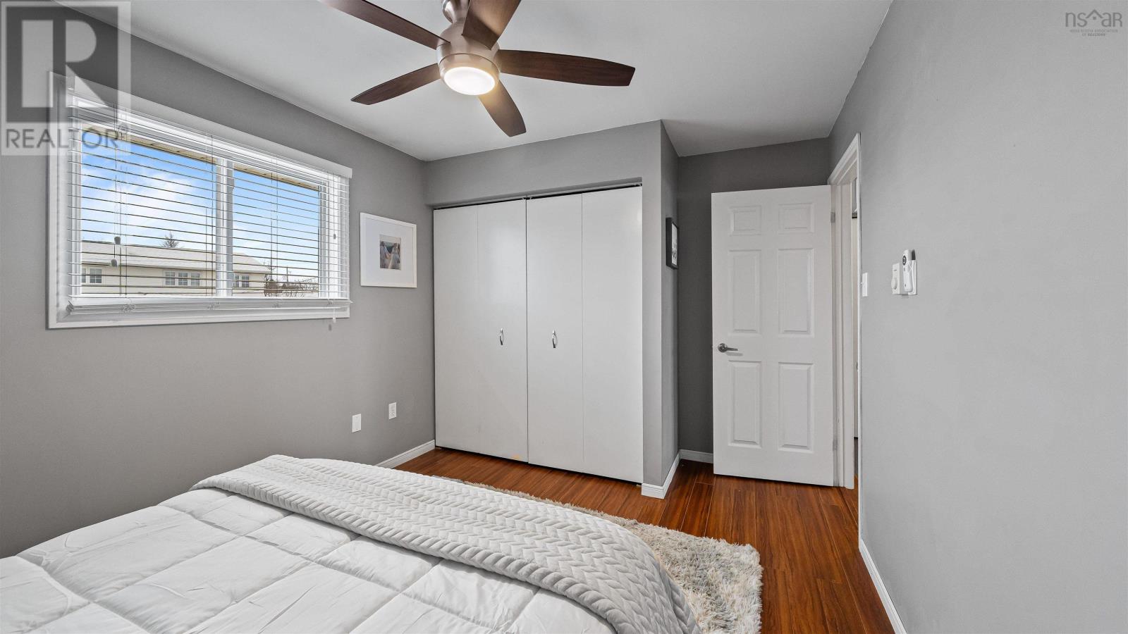 Property 27 of 50 of 74 Cannon Crescent