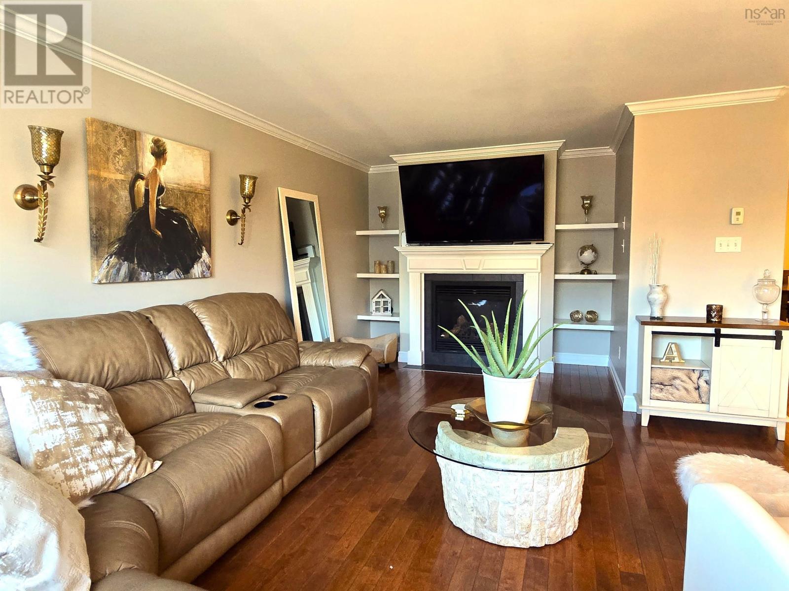 Property 3 of 26 of 52 Viridian Drive