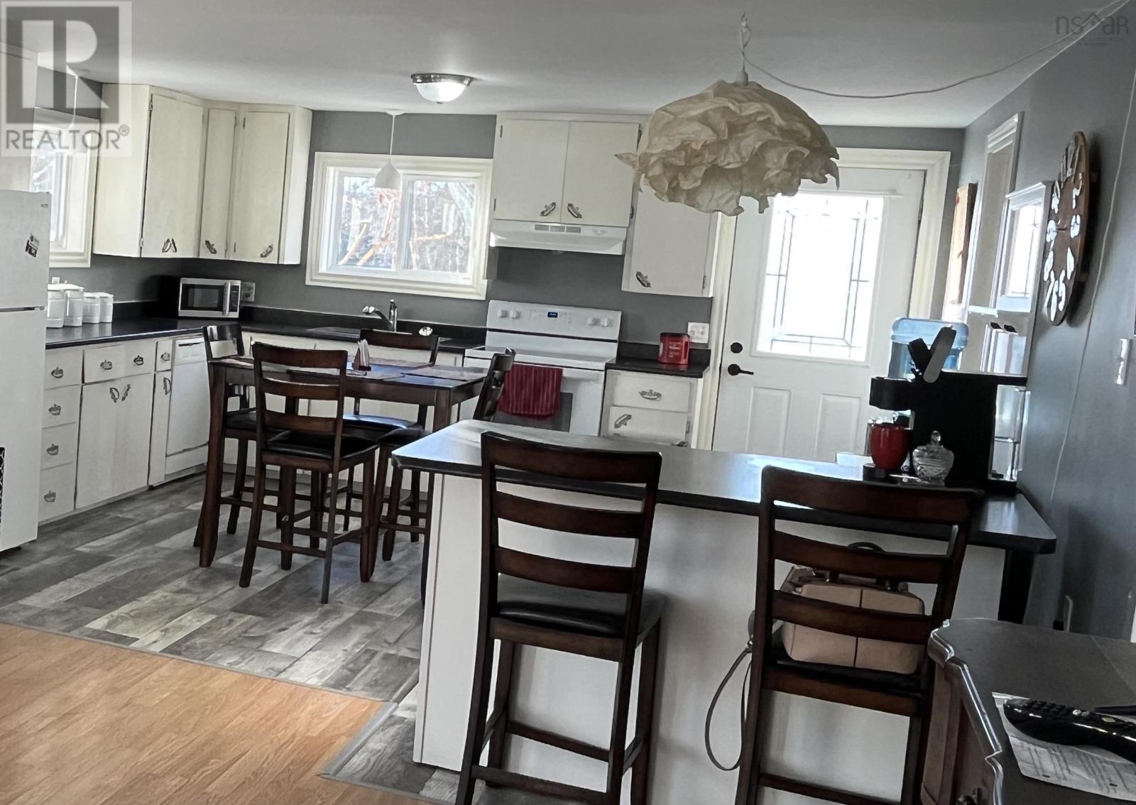 Property 19 of 40 of 229 Truro Road