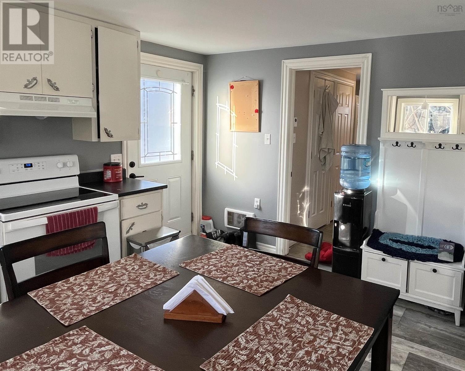 Property 17 of 40 of 229 Truro Road