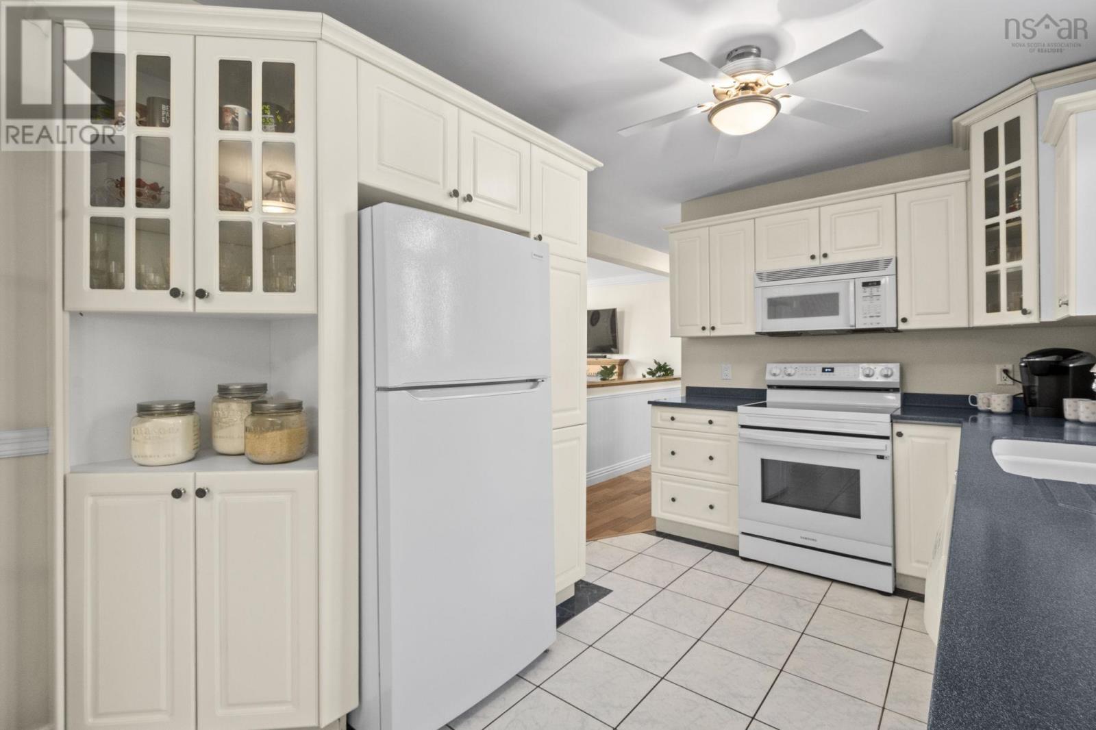 Property 13 of 49 of 47 Mercury Avenue