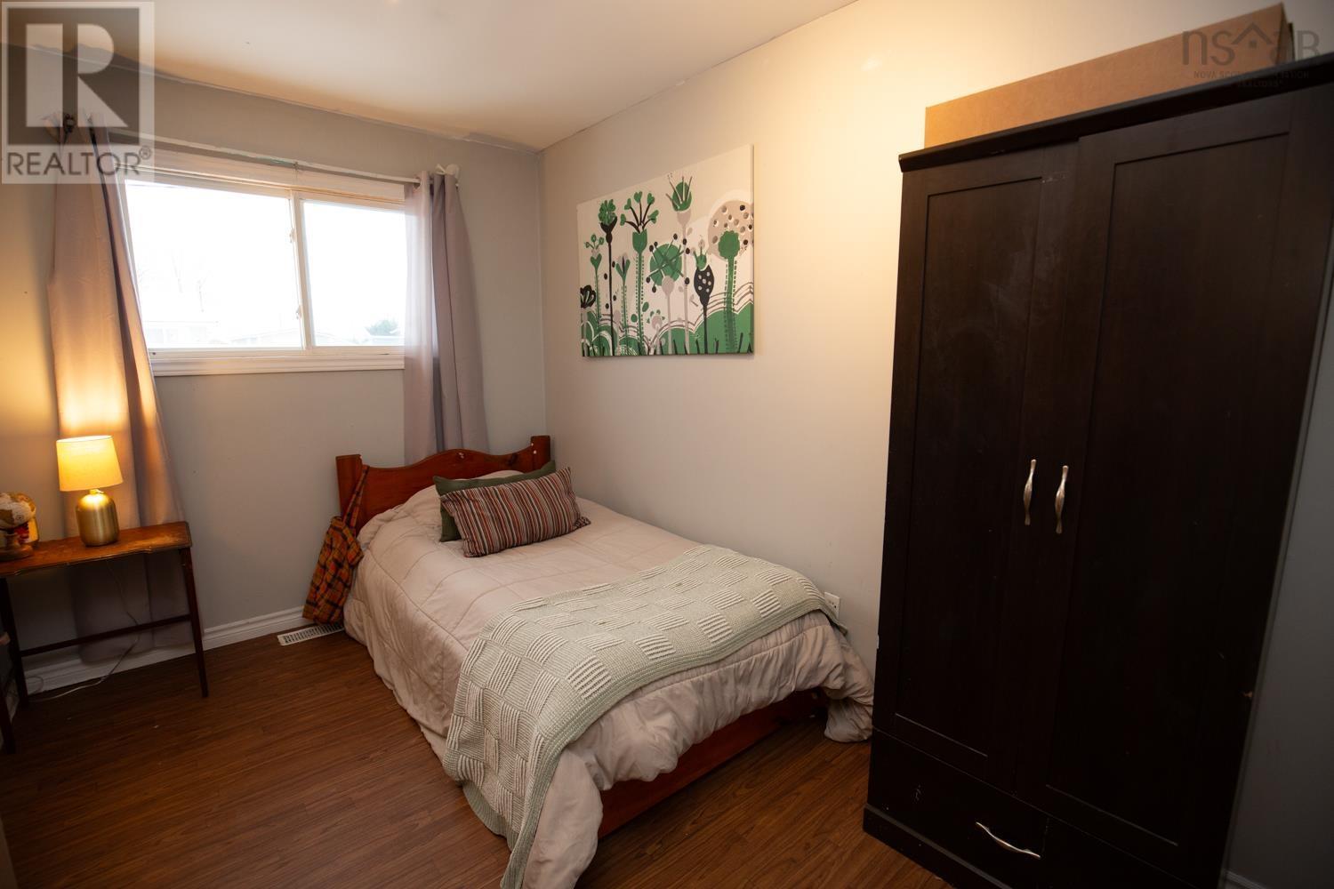 Property 21 of 39 of 20 VALLEYVIEW Court