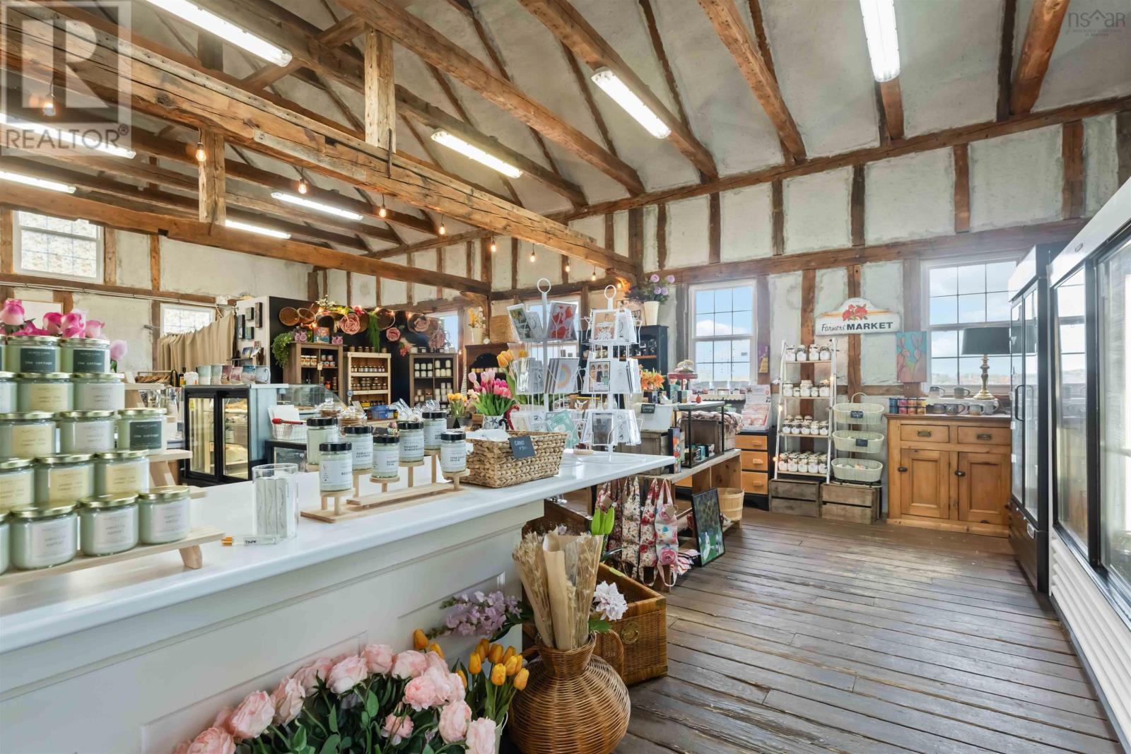 Property 28 of 49 of 10031 Highway 1