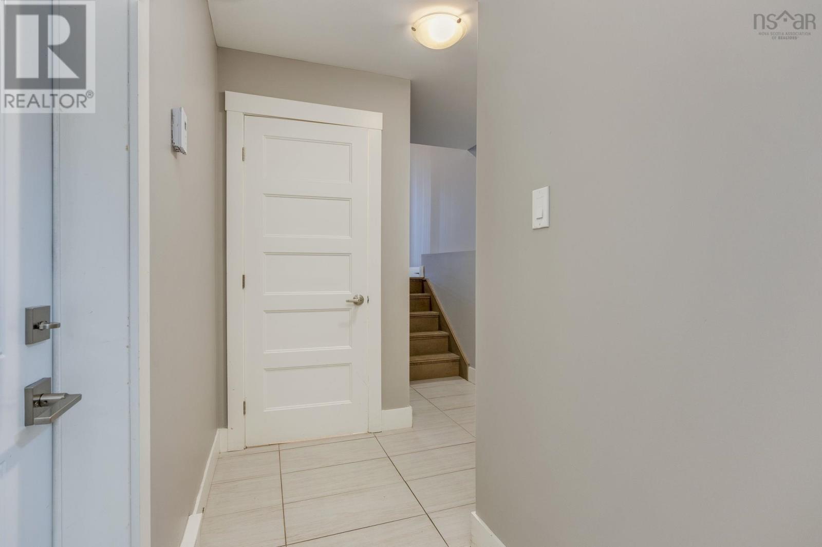 Property 8 of 50 of 25 Titanium Crescent