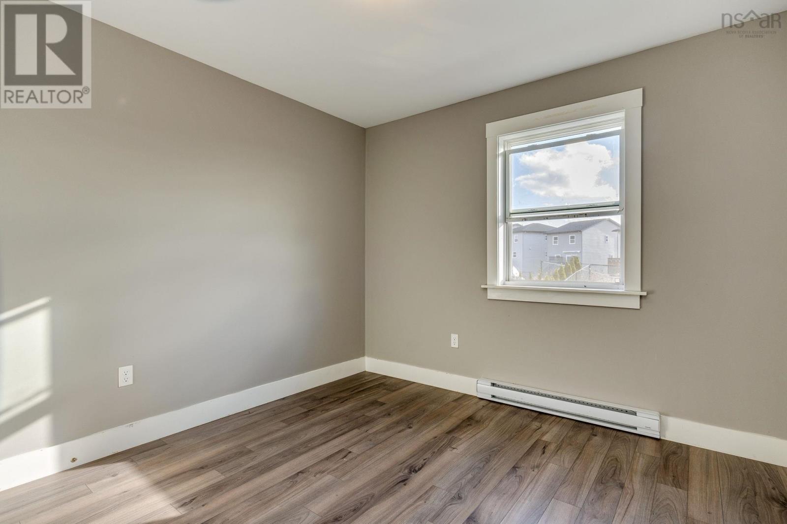 Property 25 of 50 of 25 Titanium Crescent