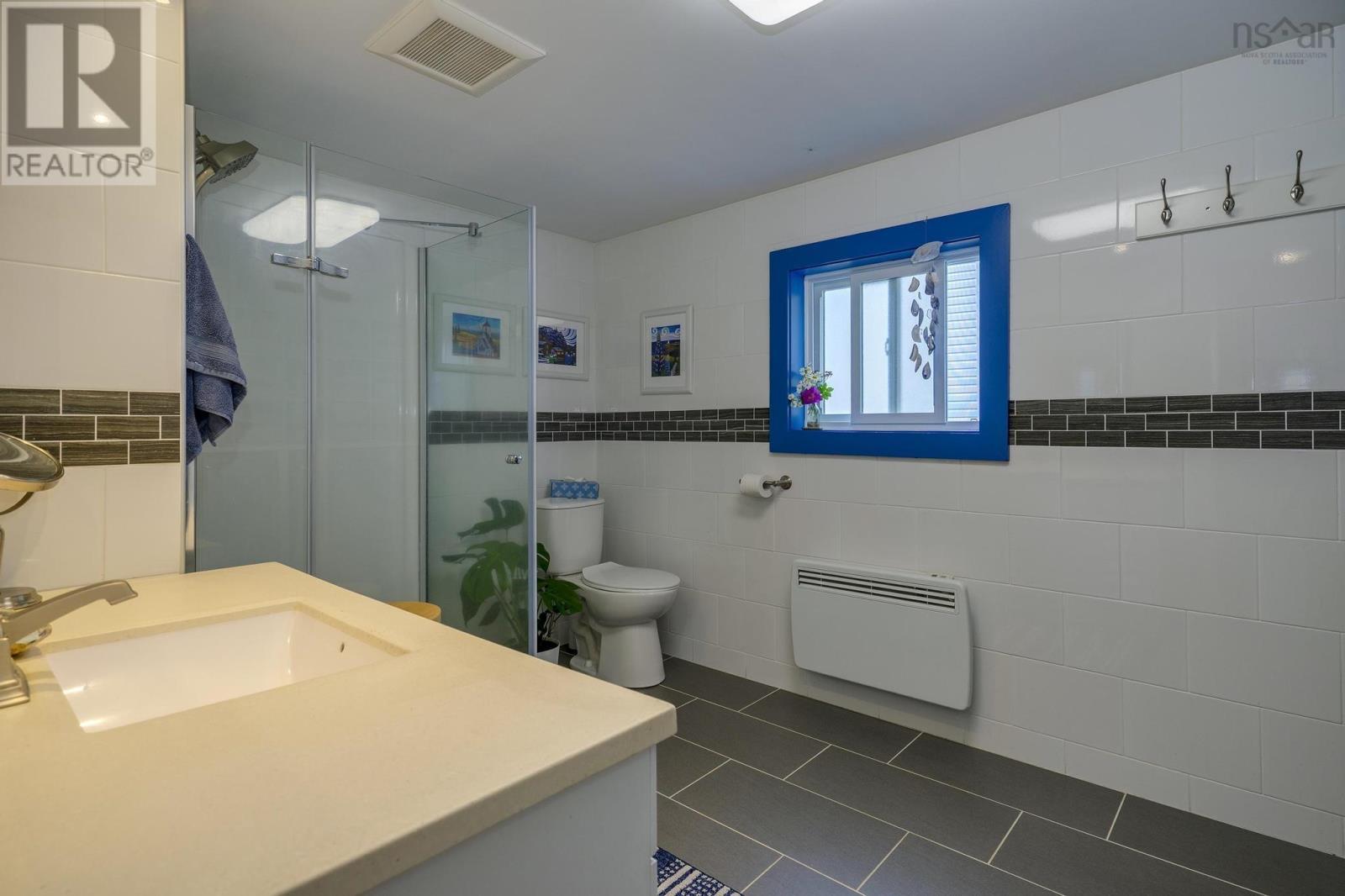 Property 44 of 49 of 608 Granville Road