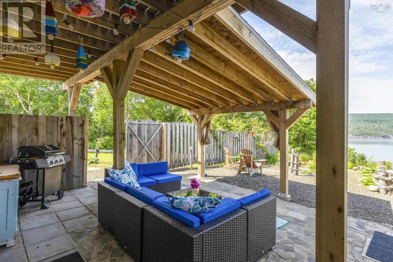 Property 10 of 49 of 608 Granville Road