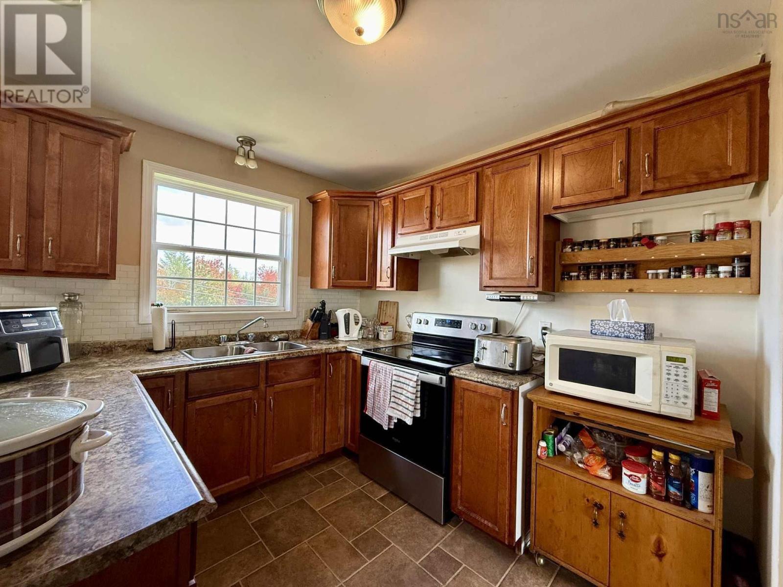 Property 5 of 24 of 551 Brenton Cross Road