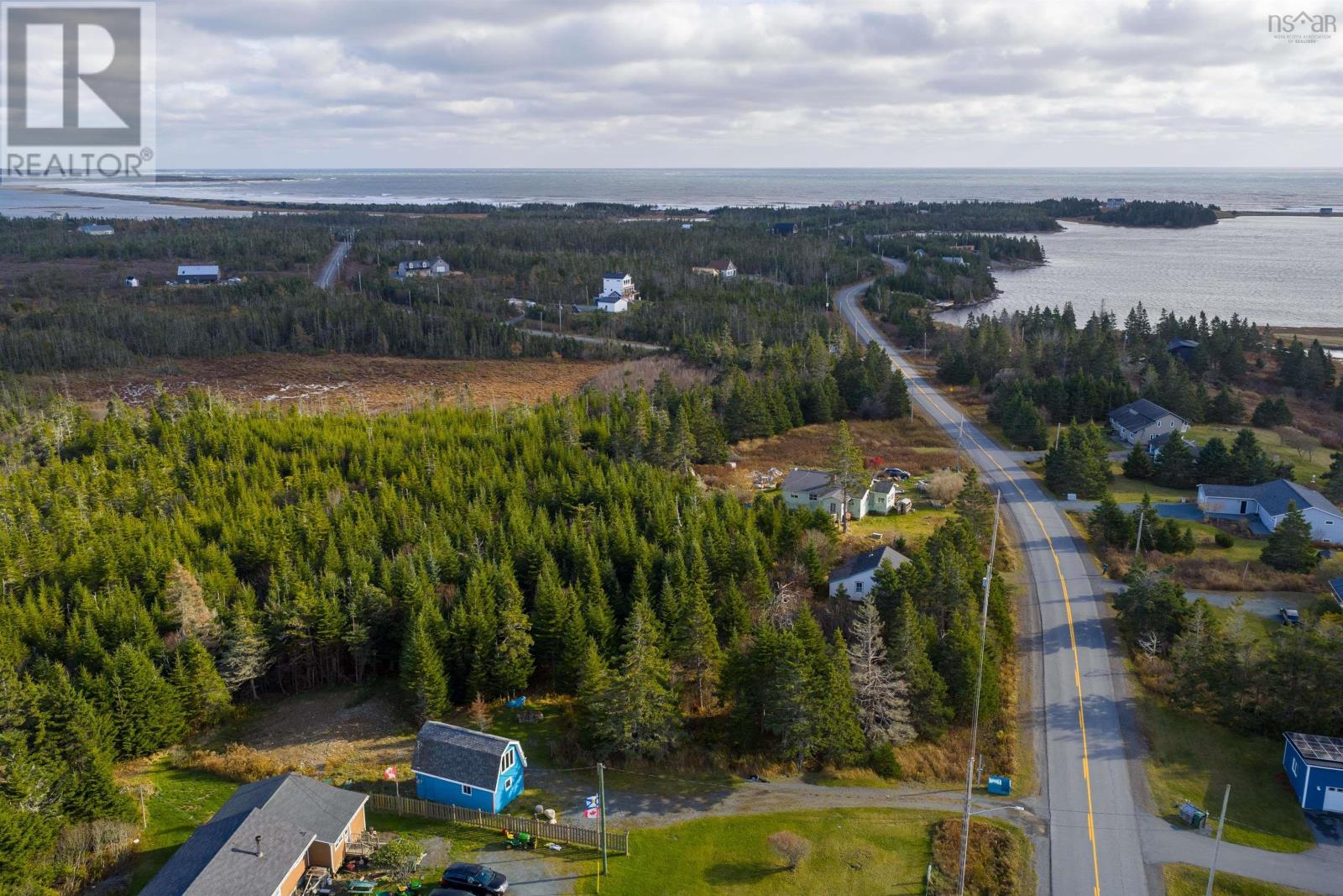 Property 9 of 35 of 2147 East Petpeswick Road