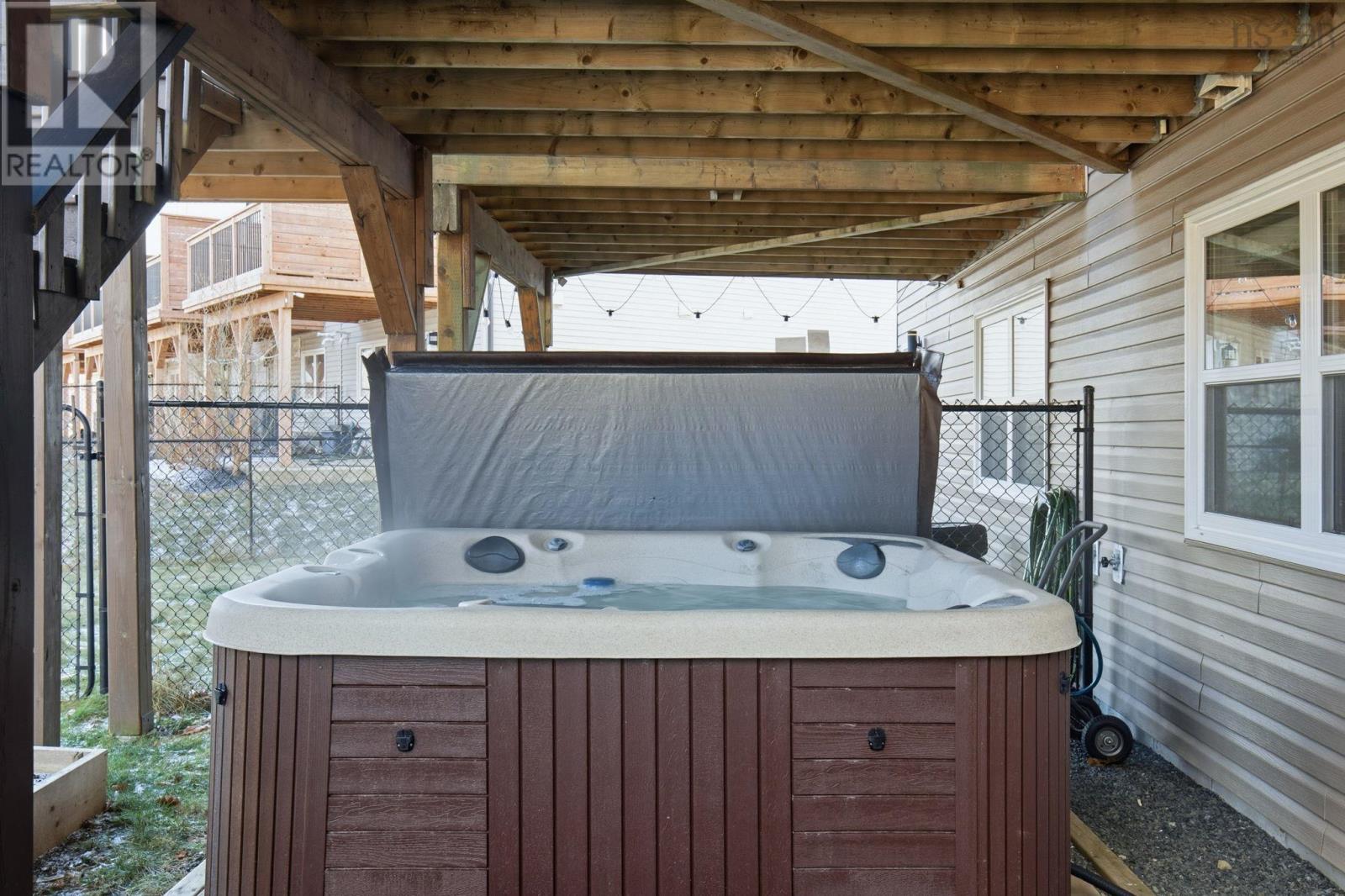 Property 18 of 36 of 125 Bosun Run