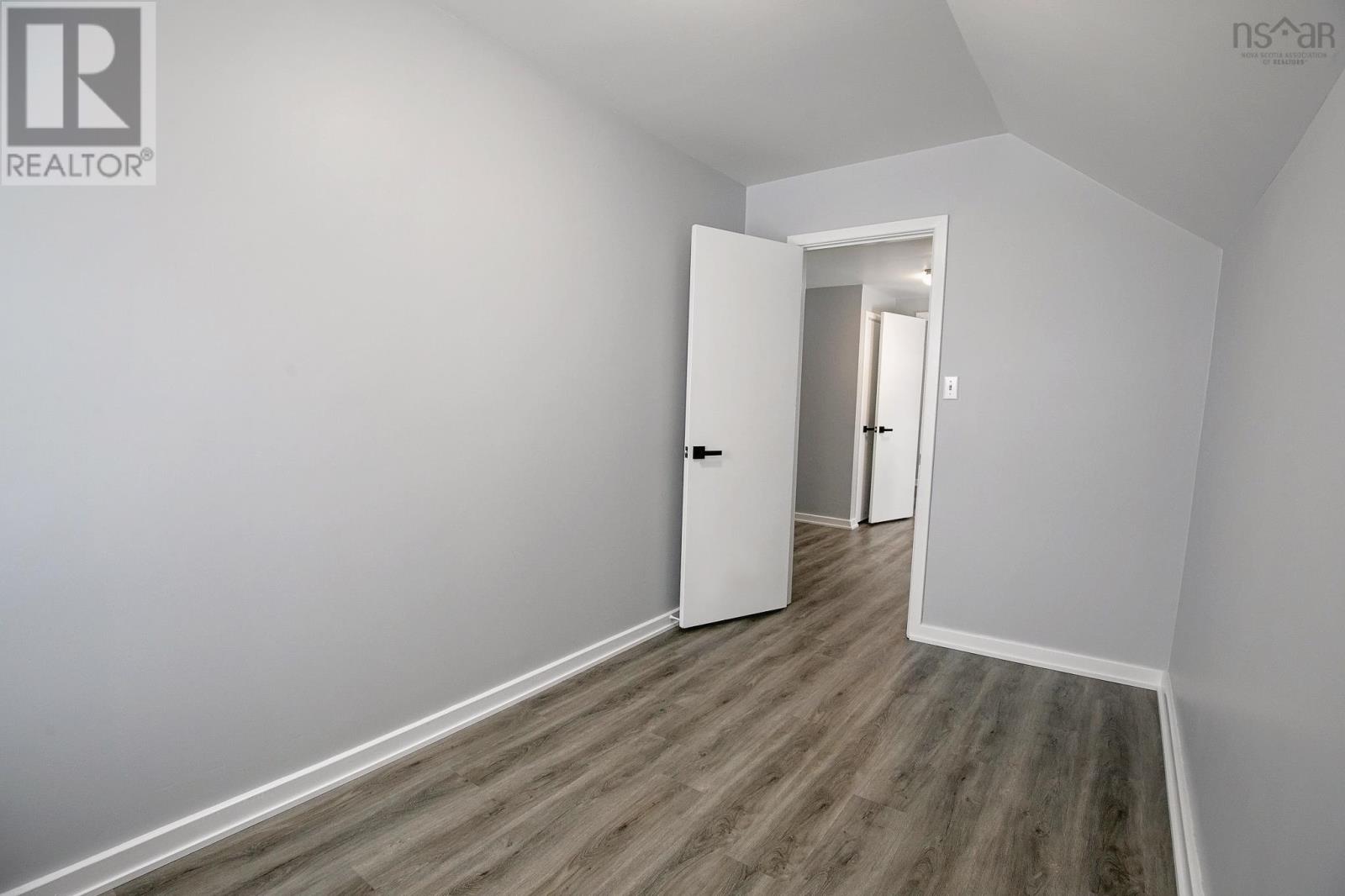 Property 31 of 45 of 32 Douglas Avenue