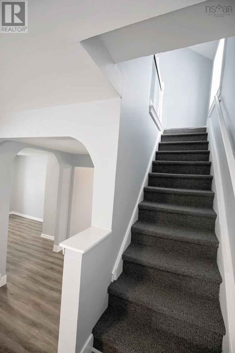 Property 28 of 45 of 32 Douglas Avenue