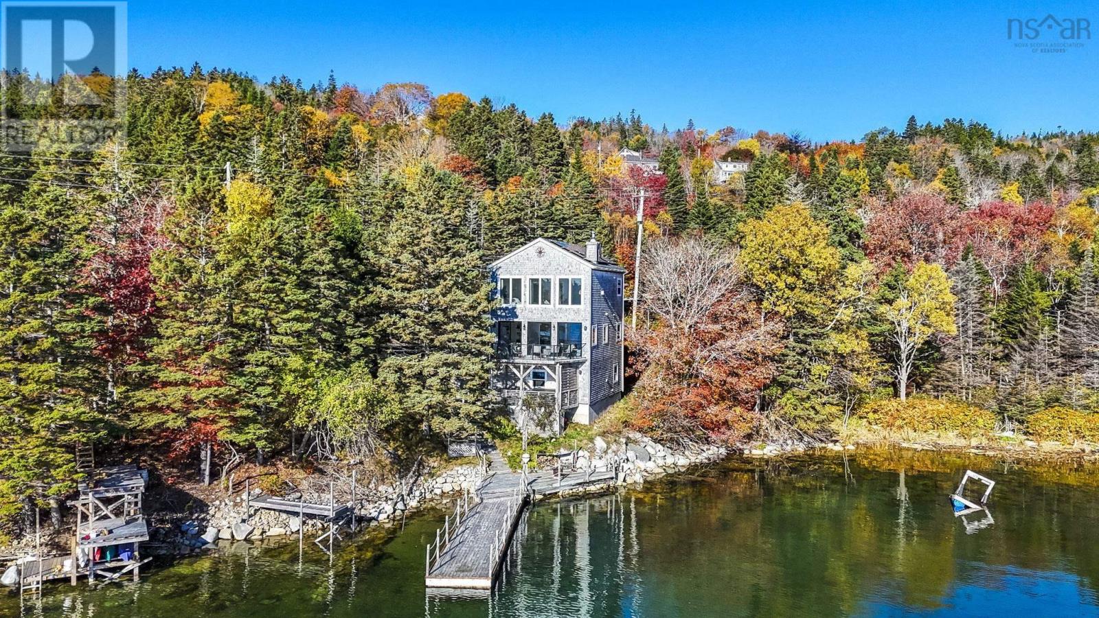 Property 31 of 51 of 6566 St Margarets Bay Road