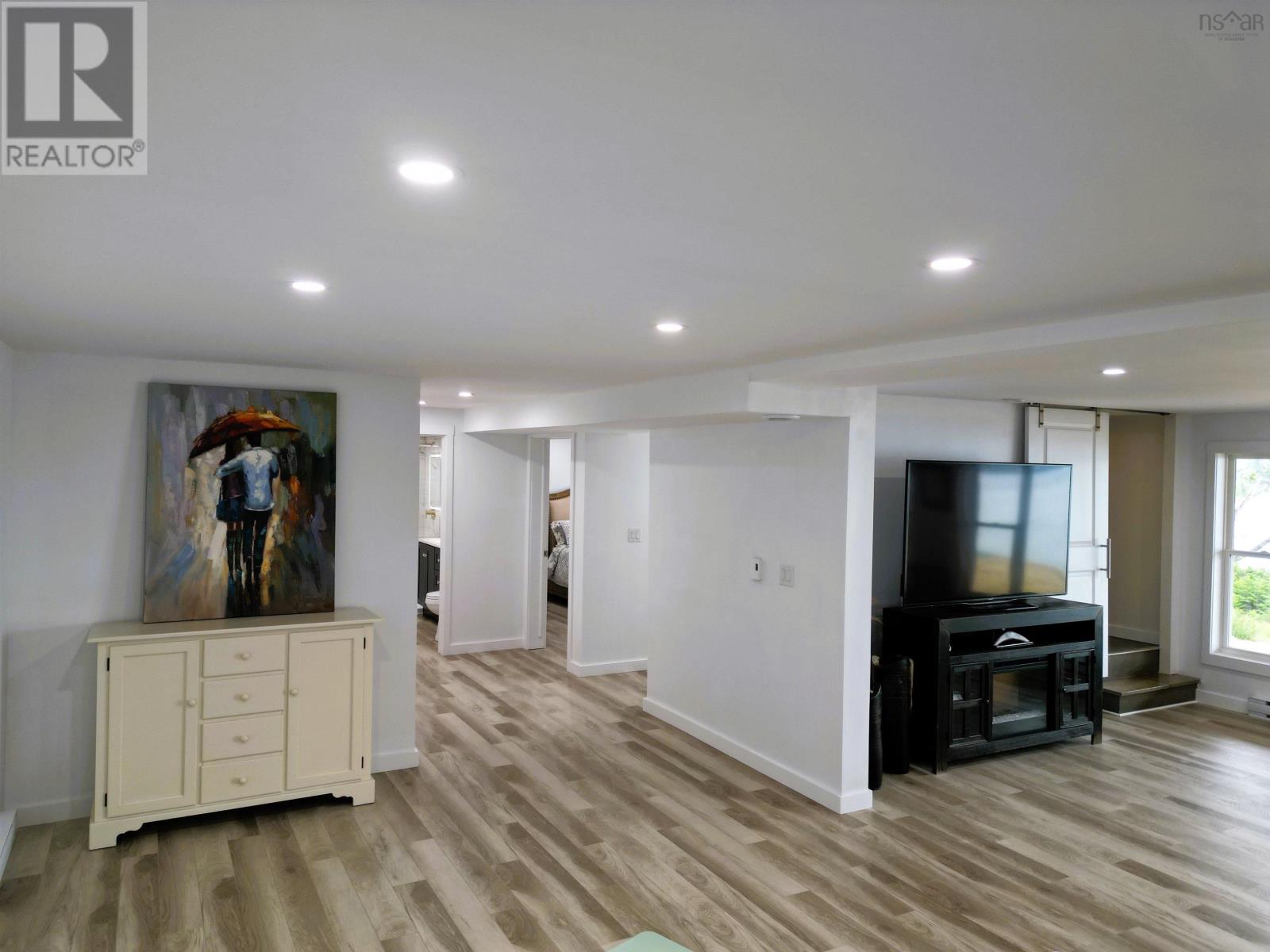 Property 18 of 21 of 259 Maple Drive